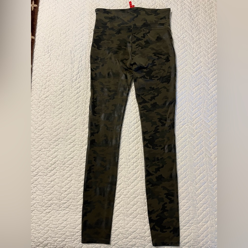 Medium faux leather camouflage Spanx leggings